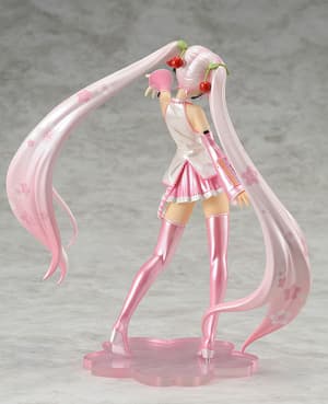 Sakura Miku mit Figure Japan Magazin - 3