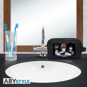 Death Note - Toilet Bag/ Badetasche/ Kulturtasche - "Gruppe" - AbyStyle (1)