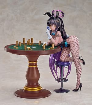 Karin Kakudate - Game Playing Bunny Girl - 1/7 Scale Figure | Good Smile Company - 3