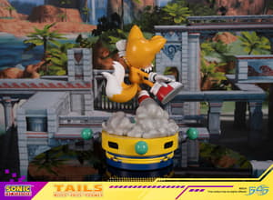Tails - Modern Tails - First 4 Figures (15)