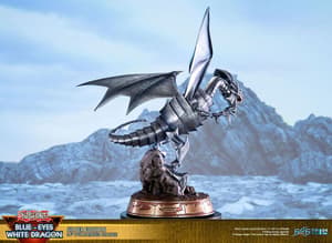 Blauäugiger Weißer Drache - Silberne Edition - First 4 Figures Yu-Gi-Oh! PVC Figur - 3