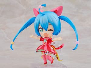 Nendoroid 2045 Hatsune Miku - Wonderland SEKAI  - 2