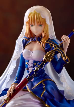 Altria Pendragon - Saber: Garden of Avalon 1/7 Scale Figure (Good Smile Company) - 1