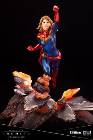 Captain Marvel - ARTFX Premier - Kotobukiya - 3
