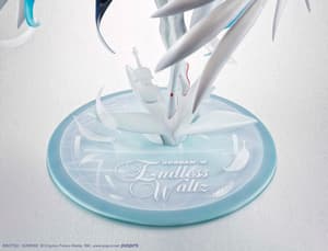 Hatsune Miku x Wing Gundam Zero EW - Gundam Anniversary Project - Lucrea - Megahouse - 6