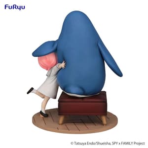 Anya Forger - Penguin Hug - Exceed Creative - Furyu (1)