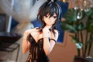 Ishimi Yokoyama - Black Bunny - Luminous Box (11)