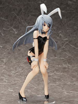 Laura Bodewig - 1/4 B-Style Bunny Bare Leg - FREEing - 2
