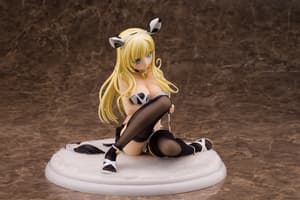 Sena Kashiwazaki - Bikini in Kuh-Optik - 6