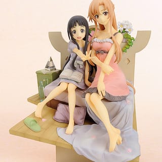 Asuna and Yui at home