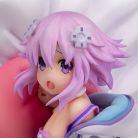 Neptune - Lying /Nesuberi Version - Pulchra - Profil