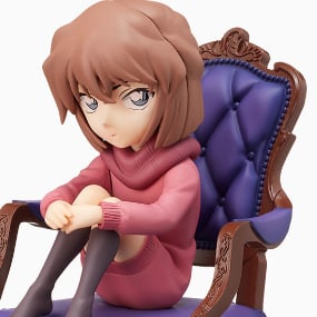 Ai Haibara on a chair - Sega - Premium Grace Situation Figure - Profil