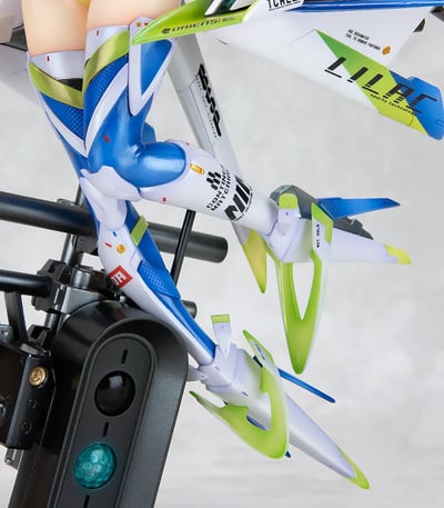 Sophia F. Shirring - Bunny Suit Planning - Eldora Model (19)