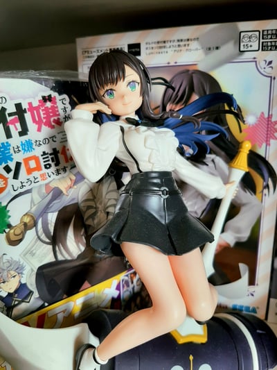 Alina Clover - I May Be a Guild Receptionist, but I’ll Solo Any Boss to Clock Out on Time - Banpresto