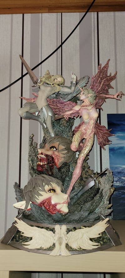Teresa vs. Priscilla - Claymore Elite Exclusive Statue - Figurama Collectors