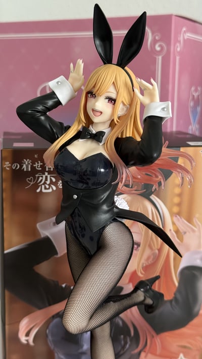 Unboxing time! · Marin Kitagawa - Bunny - T-Most - Taito