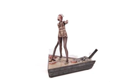 Bubble Head Nurse - Silent Hill 2 - First 4 Figures (9)