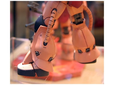 MS-06S Char's Zaku II Ver. 2.0 - Mobile Suit Gundam - MG 1/100 - Modelkit - Bandai Spirits (1)