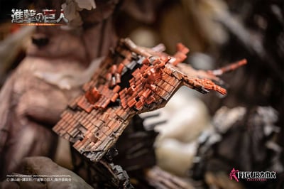 Eren vs Armored Titan - Attack on Titan - Elite Exclusive Statue - Figurama - 6