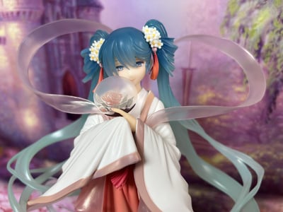 Dream of you  · Hatsune Miku Harvest Moon Figur – Good Smile Company (1/8 Scale)