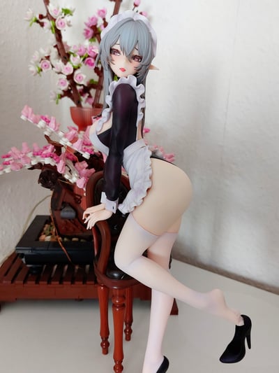 Saborigachi na Ochame Maid Nozomi - AniMester