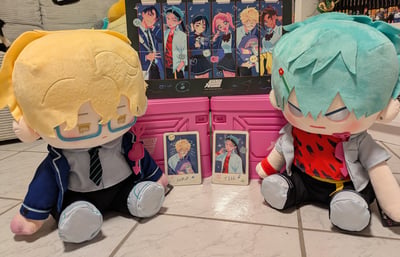 Alien Stage AAHS Seated Plush-LUKA