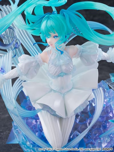 Hatsune Miku - Crystal Dress - Shibuya Scramble Figure - CyberZ / eStream - 6