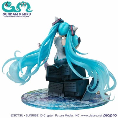 Hatsune Miku & Haro - Gundam 45th Anniversary  x Miku Special Project - Lucrea - Megahouse - 1