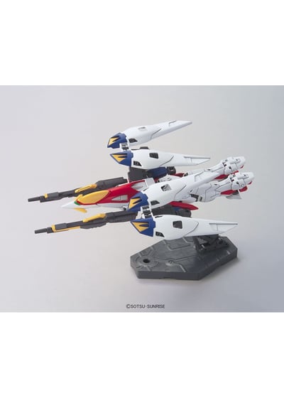 XXXG-00W0 Wing Gundam Zero - Gundam Wing - HG 1/144 - Modelkit - Bandai Spirits (5)