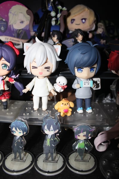 Mafumafu & Soraru 🩷 · Nendoroid 1329 Mafumafu (Hikikomori Set)
