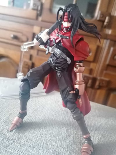 Vincent Valentine - Final Fantasy VII Bring Arts - Square Enix