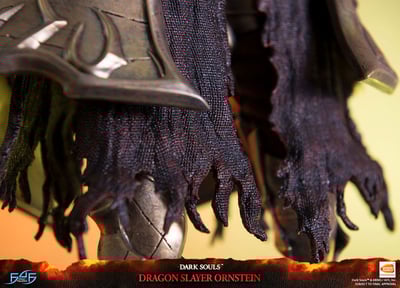 Dragon Slayer Ornstein - First 4 Figures | Dark Souls Collectible Statue - 9
