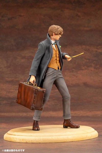 Newt Scamander - ARTFX+ - Kotobukiya - 6