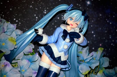 Winter blume❄️💐 · Hatsune Miku / Snow Miku - Snow Miku All Stars - 2012 Ver. - AMP - Artist MasterPiece+ - Taito