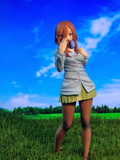 Miku 💙  · Miku Nakano - Luminasta - Sega