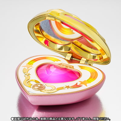 Cosmic Heart Compact – Exclusive 1/1 Proplica (Sailor Moon Official Replica) - 4