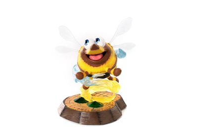 Bee Banjo - First 4 Figures (23)