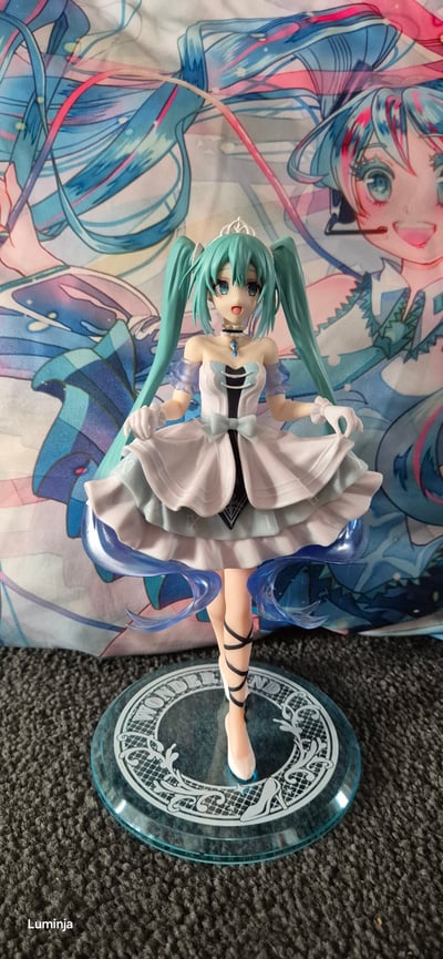 Hatsune Miku Wonderland 