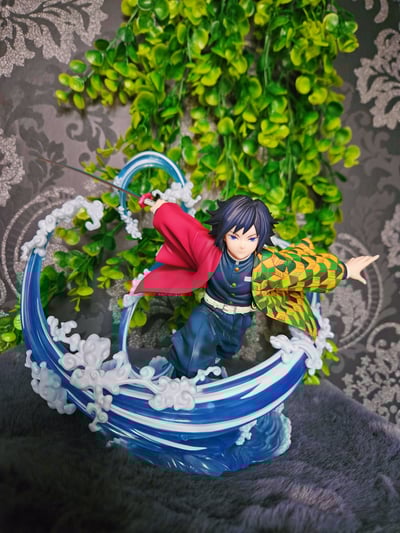 Giyu Tomioka - Water Hashira 🌊