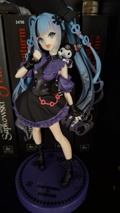 Hatsune Miku - Snow Miku x Kuromi - Trio-Try-iT - Furyu | Figuya