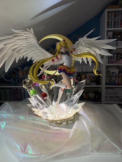 Wonder Statue Work of Art: Eternal Sailor Moon - Bandai Spirits