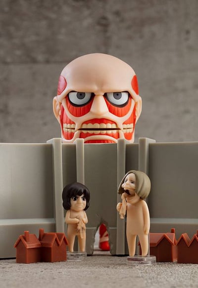 Nendoroid 1925 Colossal Titan - Renewal Set (2).jpg