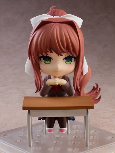 Nendoroid 1817 Monika (6).jpg