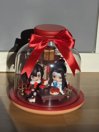 Wei Wuxian & Lan Wangji (Enjoying Wine Under the Moon Ver.) – Set de figurines Mo Dao Zu Shi – Hobby Rangers