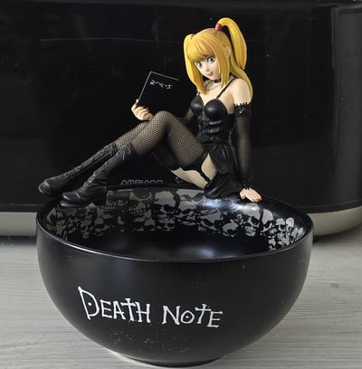 Misa Chillt. — DEATH NOTE - Figur "Misa" - AbyStyle Studio