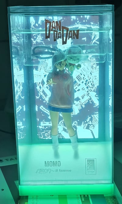 Momo Ayase - Neon - Tsume