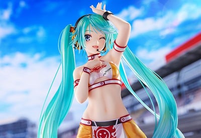 Hatsune Miku - Racing 2010 - Kentaro Yabuki Art - Max Factory (3).jpg