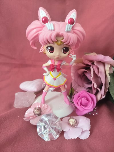 Sailor Chibi Moon · Super Sailor Chibi Moon - Ver. A - Sailor Moon Eternal - Q Posket - Banpresto