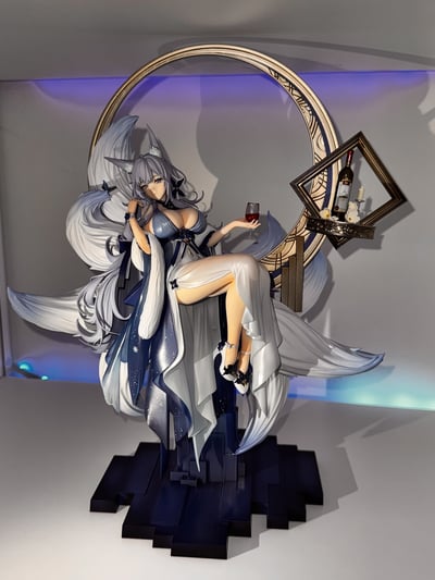 The Beauty · Shinano - Dreams of the Hazy Moon | Good Smile Company | Azur Lane Figure