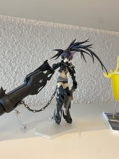 figma SP-041 insane Black Rock Shooter in der Ultra-Limited-Figma-Edition mit der TV Serie auf DVD